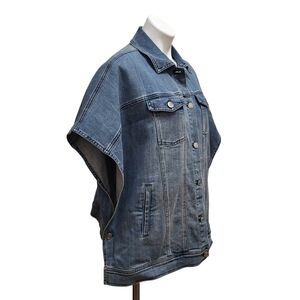 CHICOS Size L/XL Washed Denim Ruana Poncho Stretch Oversize Sleeveless Jean Vest